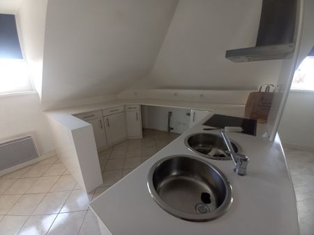 Location Appartement 3 pièces 55m² TROYES 10000 - Photo 3