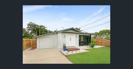 Your Bilinga Beach Haven Awaits - Fully Furnished - Photo 4