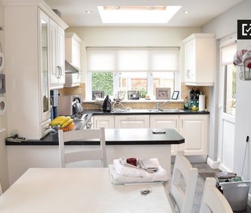 Charming room in 3-bedroom house, Dublin - Photo 4