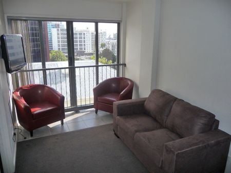 1 Bedroom Including Power, Water & Internet - Photo 4