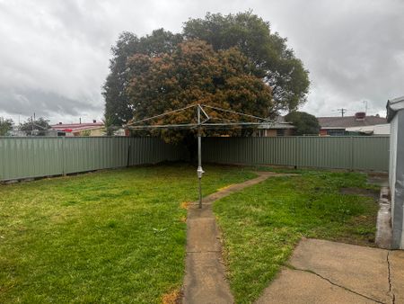 12 Sunbury Road, Shepparton - Photo 2