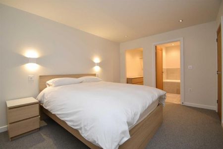 2 bedroom apartment to rent - Photo 5