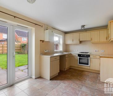 3 bedroom semi-detached house to rent - Photo 4