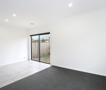 Simply Stunning! - Photo 1