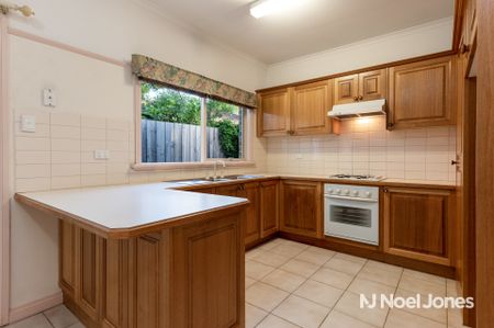 1A Menin Road, NUNAWADING - Photo 3