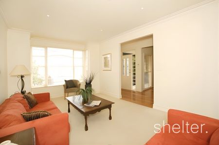 1/21 Fairholm Grove, Camberwell VIC 3124 - Townhouse For Rent | Domain - Photo 2