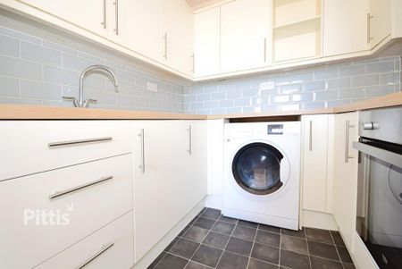 2 bedroom apartment to rent - Photo 3