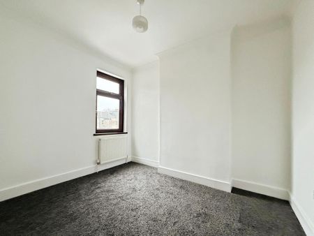 3 bedroom end of terrace house to rent - Photo 5