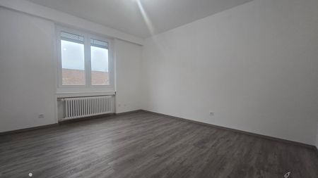 3.5 Zimmer, 90 m², 5. Stock - Photo 3