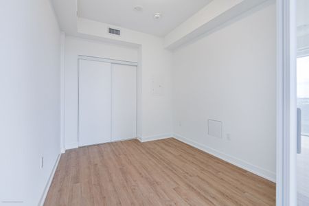 For Lease - 5 Quarrington Lane Lane Unit# #1011, Toronto, Ontario - Photo 3