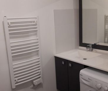 location Appartement T3 DE 65.3m² À MARSEILLE - Photo 3