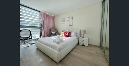 North Facing And Fully Furnished Apartment With Huge Balcony - Photo 2