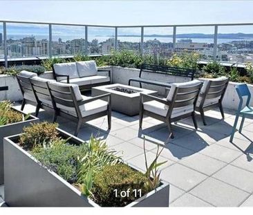 2-BR Brand new condo in DT Victoria - Photo 2