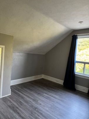 For Lease - 2073 15 Side Road Unit# B, Milton, Ontario - Photo 1