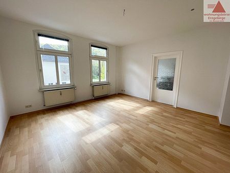 1. Monat kaltmietfrei! - Schicke 3-Raum-Wohnung im Herzen von Aue zu vermieten! - Foto 2