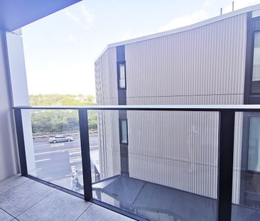 Near New One Bedroom Apartment in Central City - Photo 6