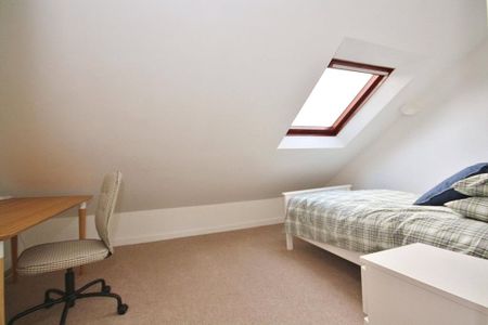 Baillie Road, Guildford, Surrey, GU1 3LN - Photo 4