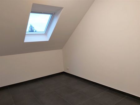 Recente woning met 3 slaapkamers, terras en tuin - Photo 3