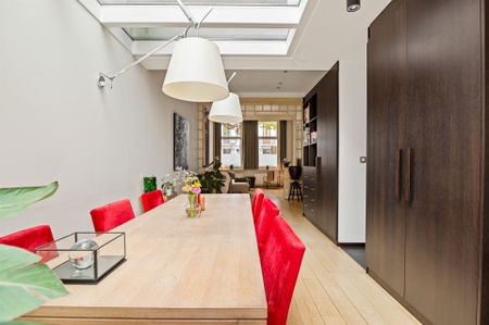 Prachtig herenhuis in Antwerpen centrum met 5 slaapkamers en verschillende buitenruimtes - Photo 3