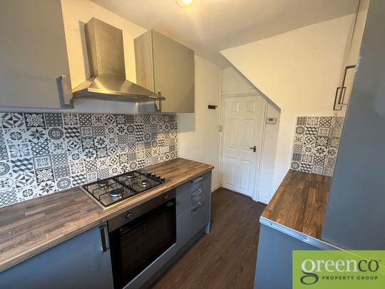 Charlbury Avenue, Prestwich, Bury, M25 - Photo 1