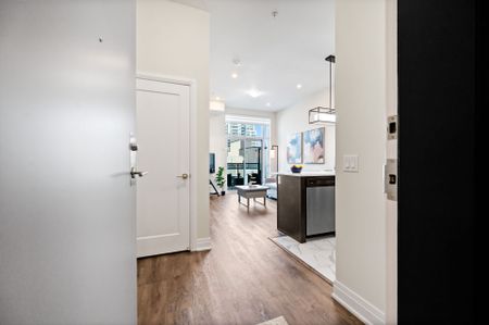 For Lease - 16 Concord Place Unit# 629, Grimsby, Ontario - Photo 3