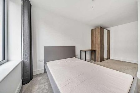 High Wycombe, Buckinghamshire, HP11 - Photo 3