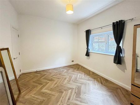 3 bedroom detached house to rent - Photo 5