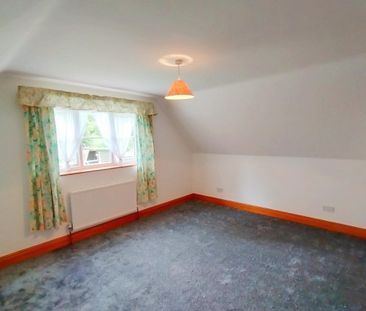 High Street, Royston, Reed - Photo 5