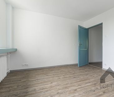 Trzypokojowe mieszkanie z balkonem na osiedlu Stałym w Jaworznie do... - Zdjęcie 5