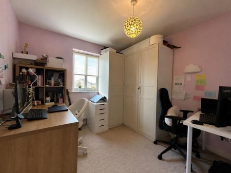 3 Bedroom House To Let - Photo 2