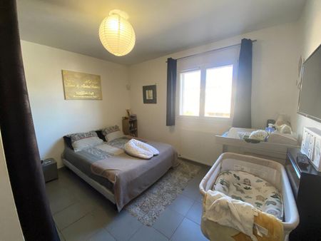 Location Appartement 2 pièces 45m² GARDANNE 13120 - Photo 3