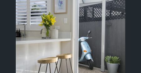 Coastal Living, Perfect Location - Brilliant Beach Home Alternative - Photo 5