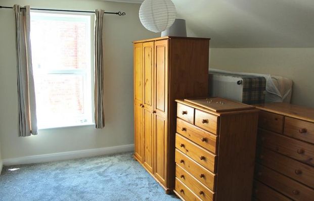 Broomfield Road, Heaton Moor - Photo 1