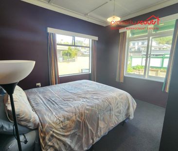 Tidy 3-Bedroom Home Close to Town - Photo 1