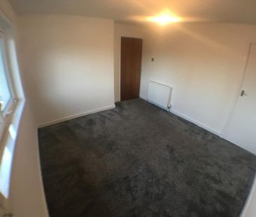 3 bedroom maisonette to rent - Photo 4