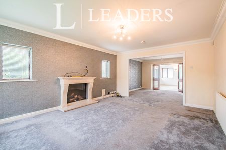 5 bedroom house to rent Rising Bridge Road, Haslingden, Rossendale, BB4 - Photo 3