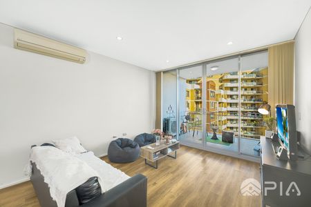 Timber Floor 2 bedroom apartment located in premier Strathfield location! - Photo 5