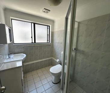 Immaculate first floor apartment - Photo 3