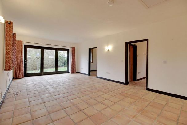 3 bedroom cottage to rent - Photo 1