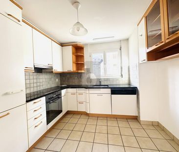 CHARMING, LIGHT-FLOODED AND CENTRALLY LOCATED - Photo 5