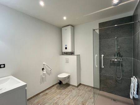 Location Appartement 1 pièce 32m² CARMAUX 81400 - Photo 3