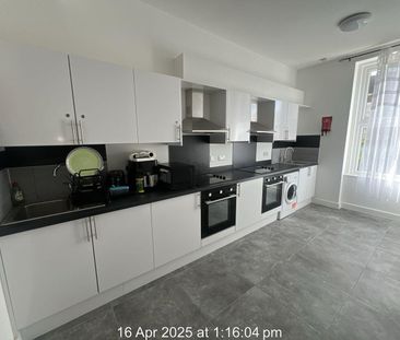 Studio Flat, Craven Park Road, NW10 - Photo 1
