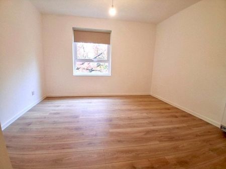 Arran Close, Cambridge £1,250 pcm ⓘ The monthly or weekly payment required by the landlord. Read our glossary page , 1 bedroom, apartment, to let * Tenant info - Photo 2