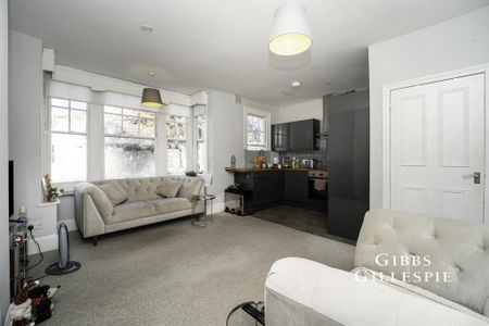 2 bedroom flat to rent - Photo 2