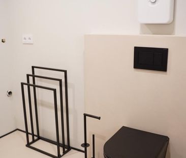 Wunderschöne kernsanierte 1,5 Zimmer Wohnung - Direkt auf dem Markt - Photo 1