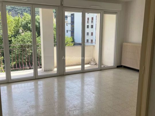 Location Appartement 3 pièces 65 m2 à Digne-les-Bains - Photo 1