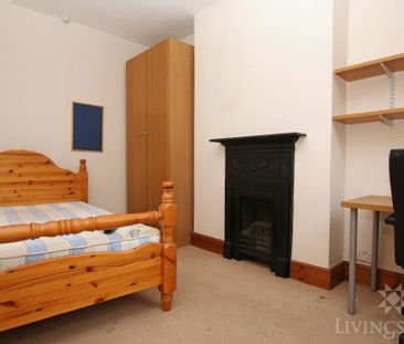 4 bedroom terraced house to rent - Photo 6