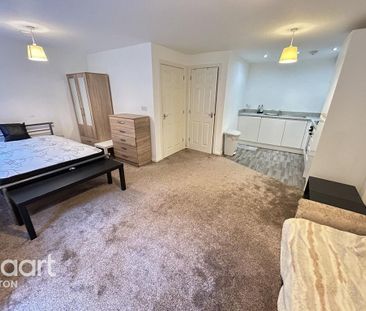 Studio to rent - Photo 2