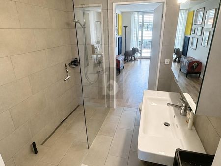 HOCHWERTIG MIT OFFENEM WOHN-ESSBEREICH - Foto 4