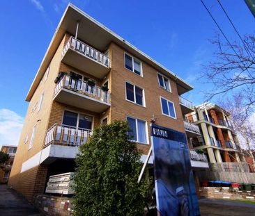 11/15 Kelvin Grove, Prahran VIC 3181 - Photo 2